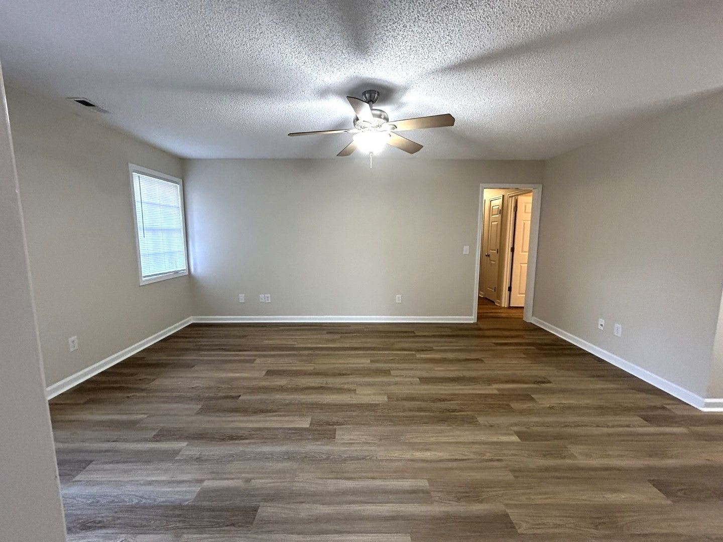 Newly Renovated Shaw Afb 3 Bedroom 2 Bathroom Application Fee Waived For Active Duty Military – photo 3