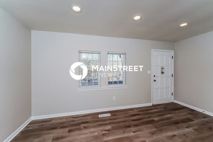 1405 Highland Drive – photo 2