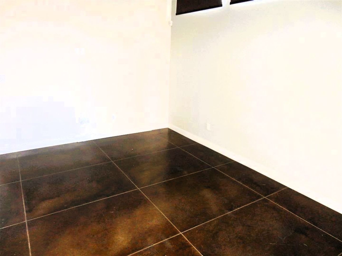 Spectacular Single Level Eastside Custom Home With Refrigerated Air Located In Quiet Neighborhood – photo 2