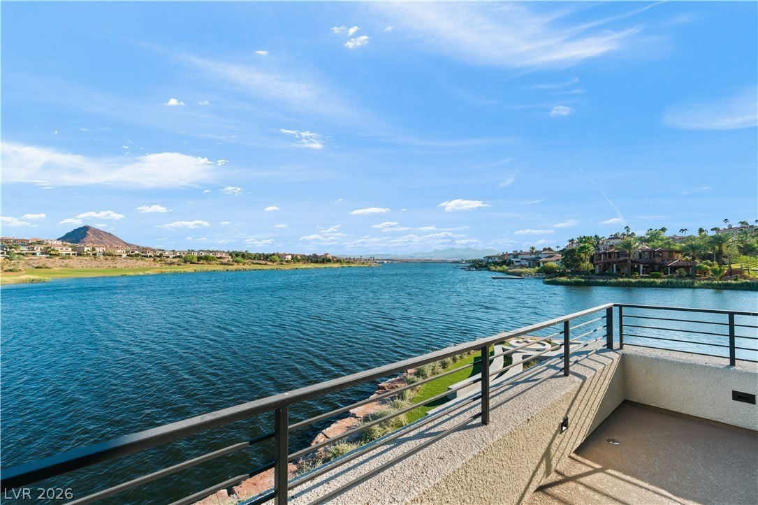 66 Lakefront Drive – photo 4