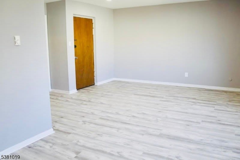 192 PARK ST UNIT 2 – photo 5