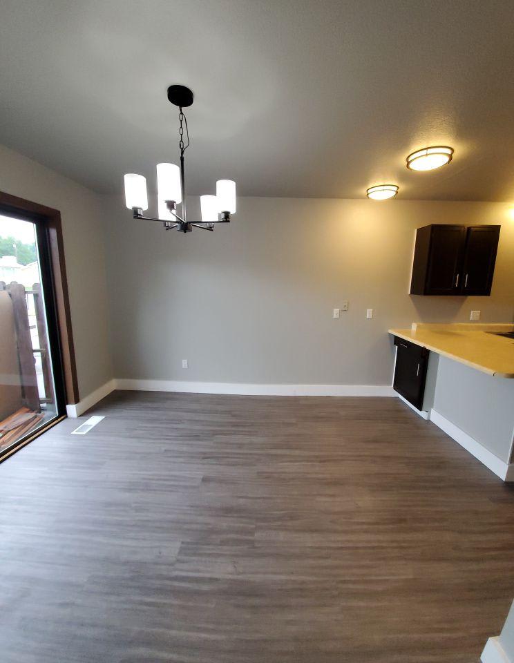 4640 Murphy Ave – photo 3
