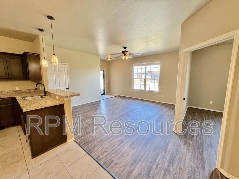 167 Bison Court Way – photo 5
