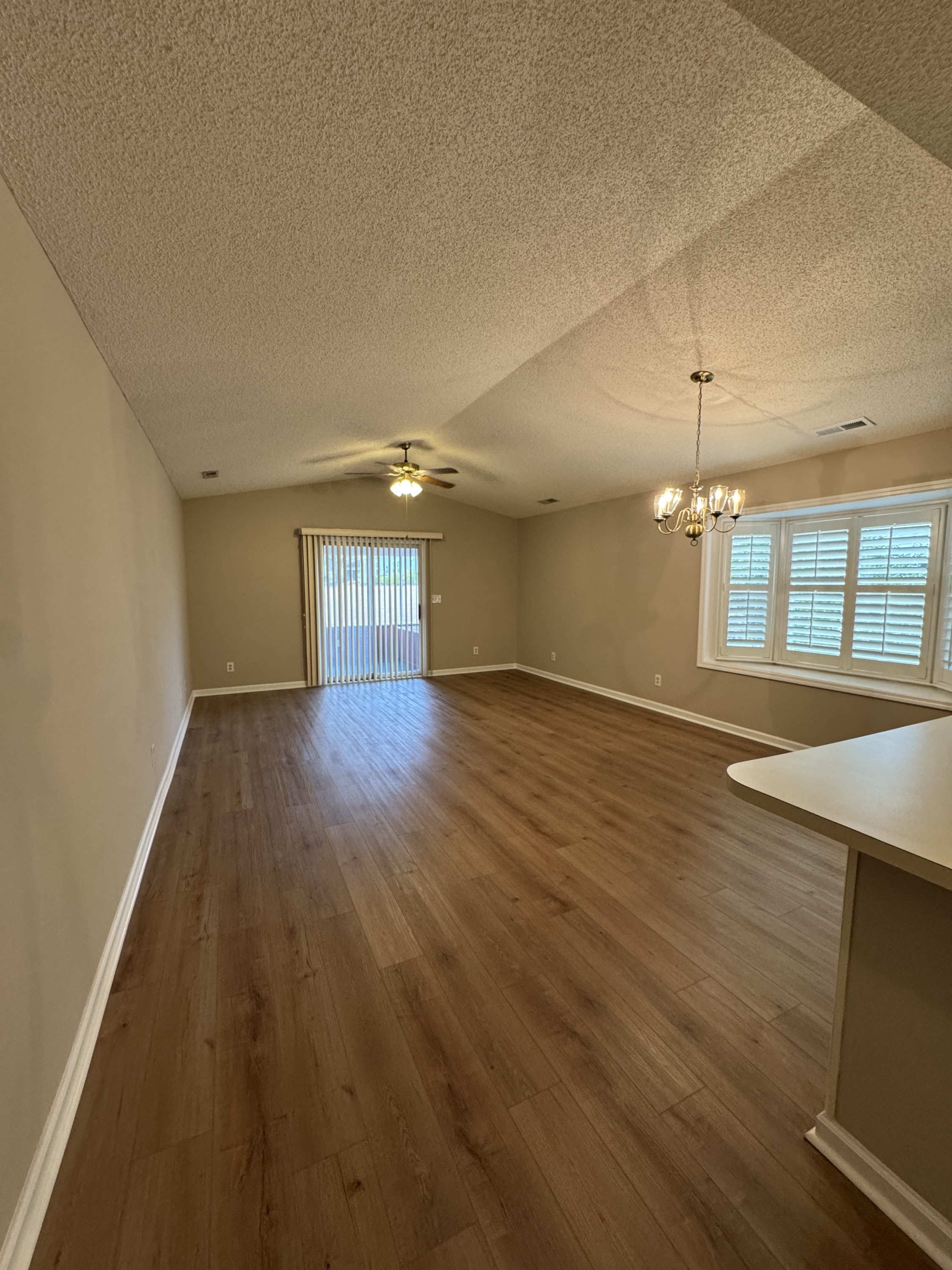 425 Spauldingwood Rd – photo 3