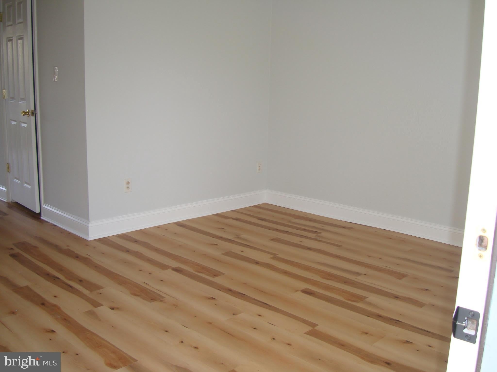 208 MOORE Drive – photo 3
