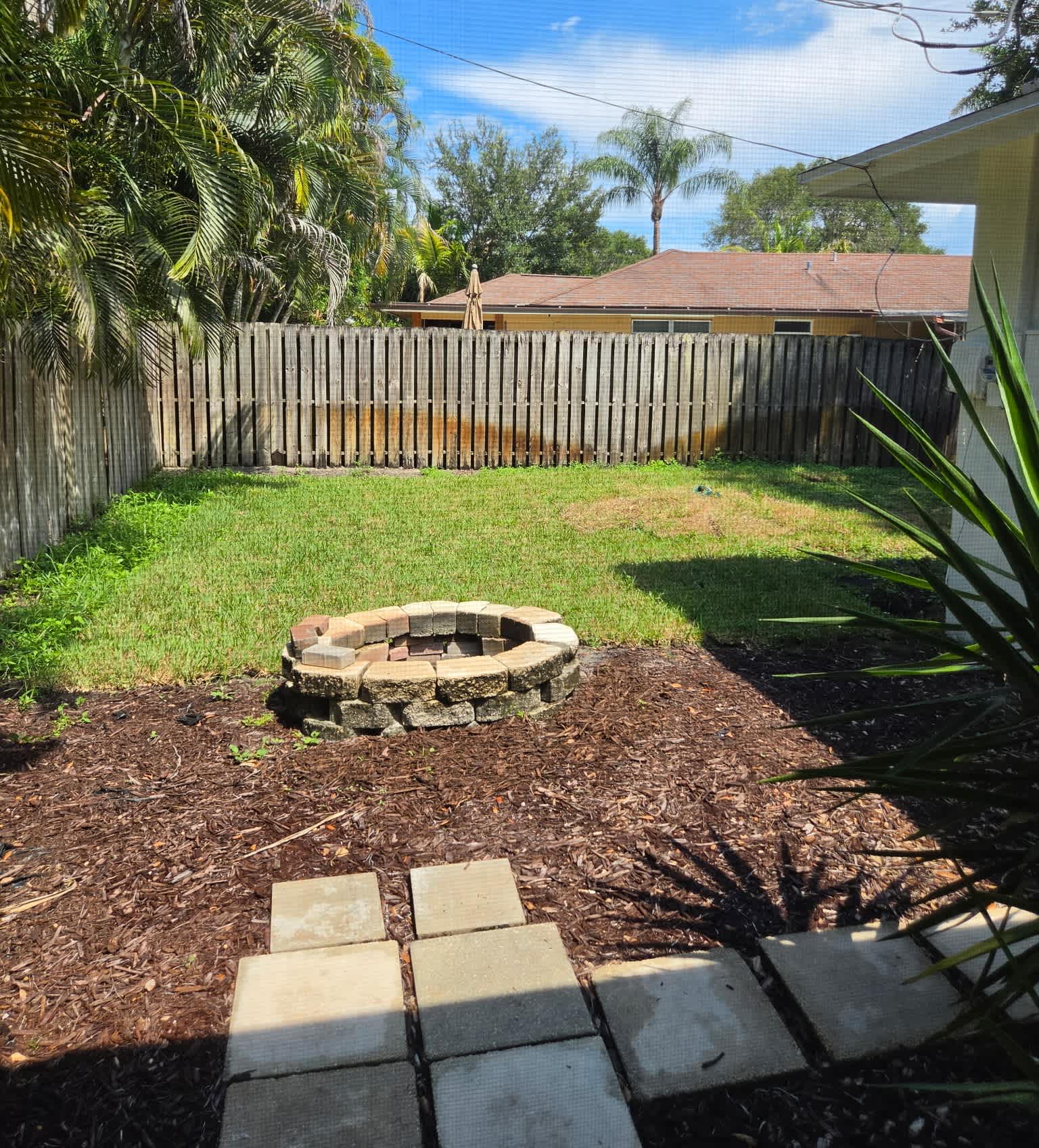 239 West Riverside Drive – photo 3