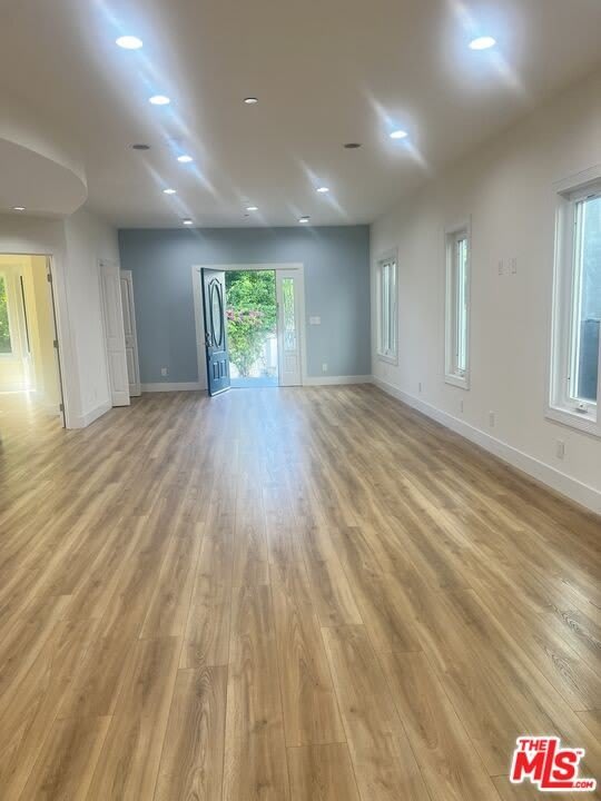 2343 Ocean View Ave – photo 4