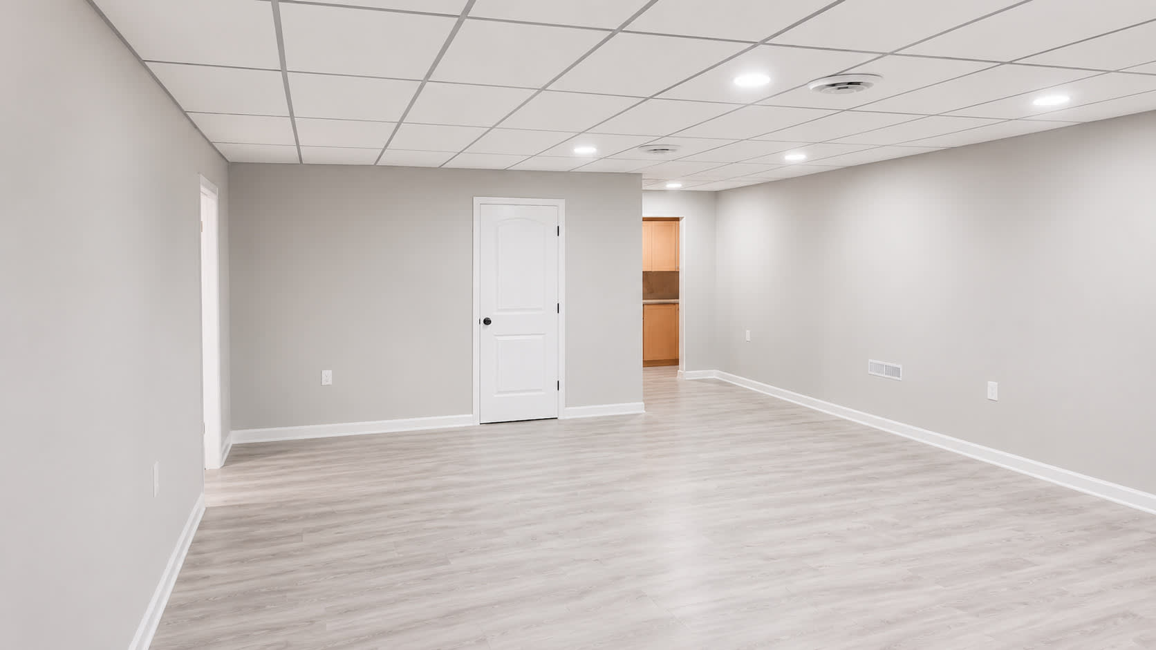 209 East Main Street – photo 5