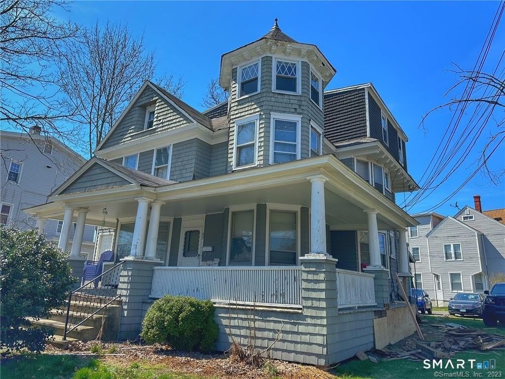 207 Flax Hill Road – photo 1