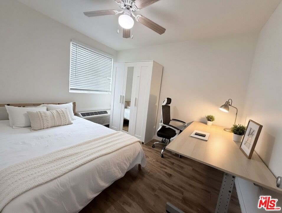 1254 W 37th Dr – photo 4