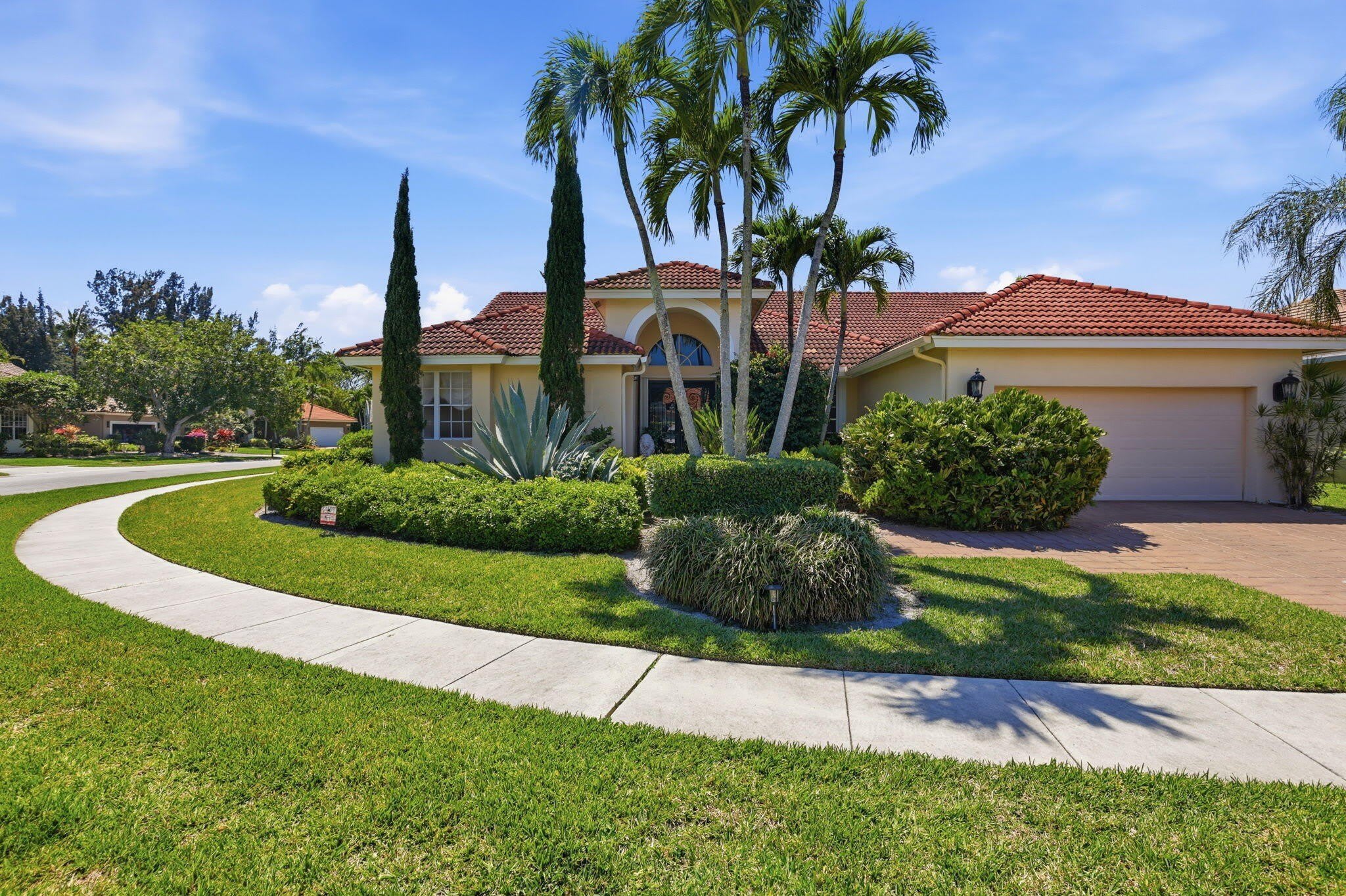7821 Dorchester Road – photo 3