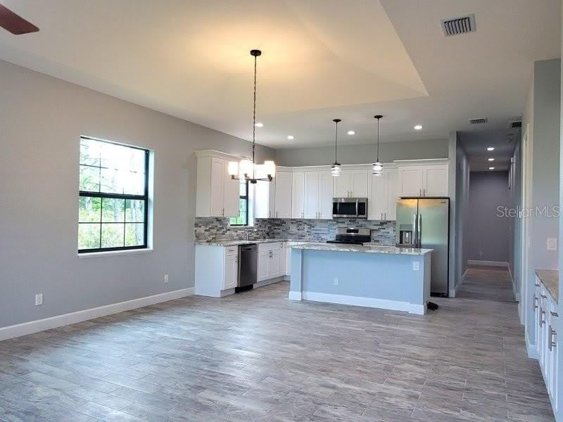 1038 SAN CRISTOBAL Avenue – photo 3