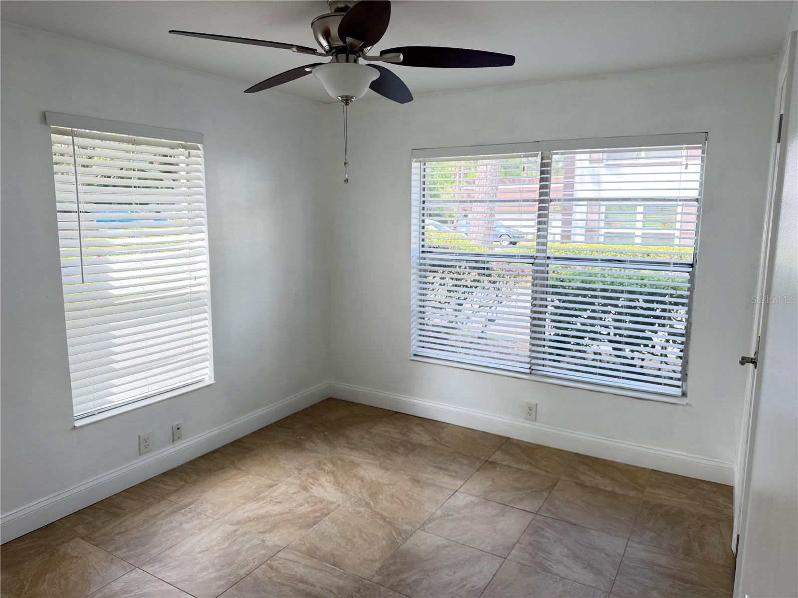 2564 SE 15TH Avenue – photo 3
