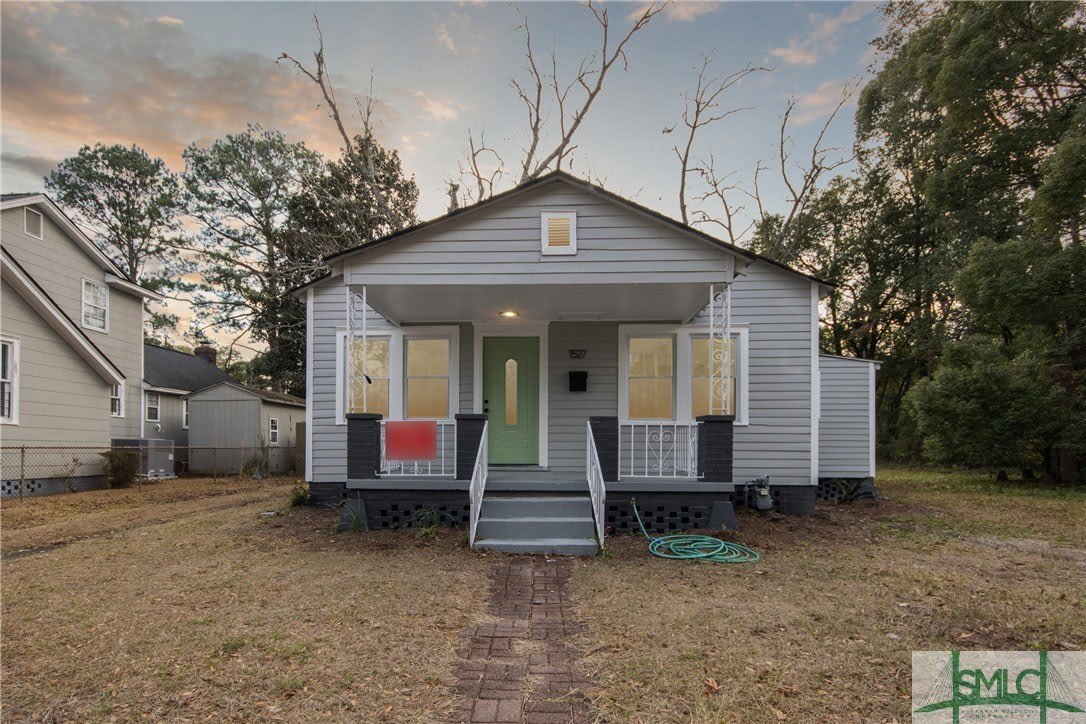 1527 NE 36th Street NE – photo 1