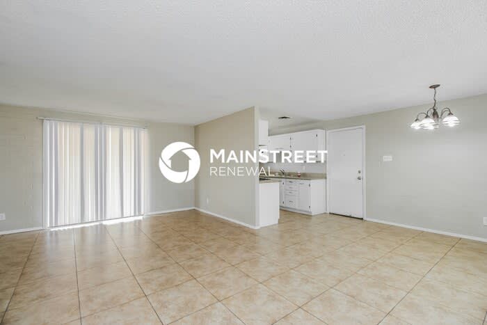 2629 North 49th Drive – photo 2