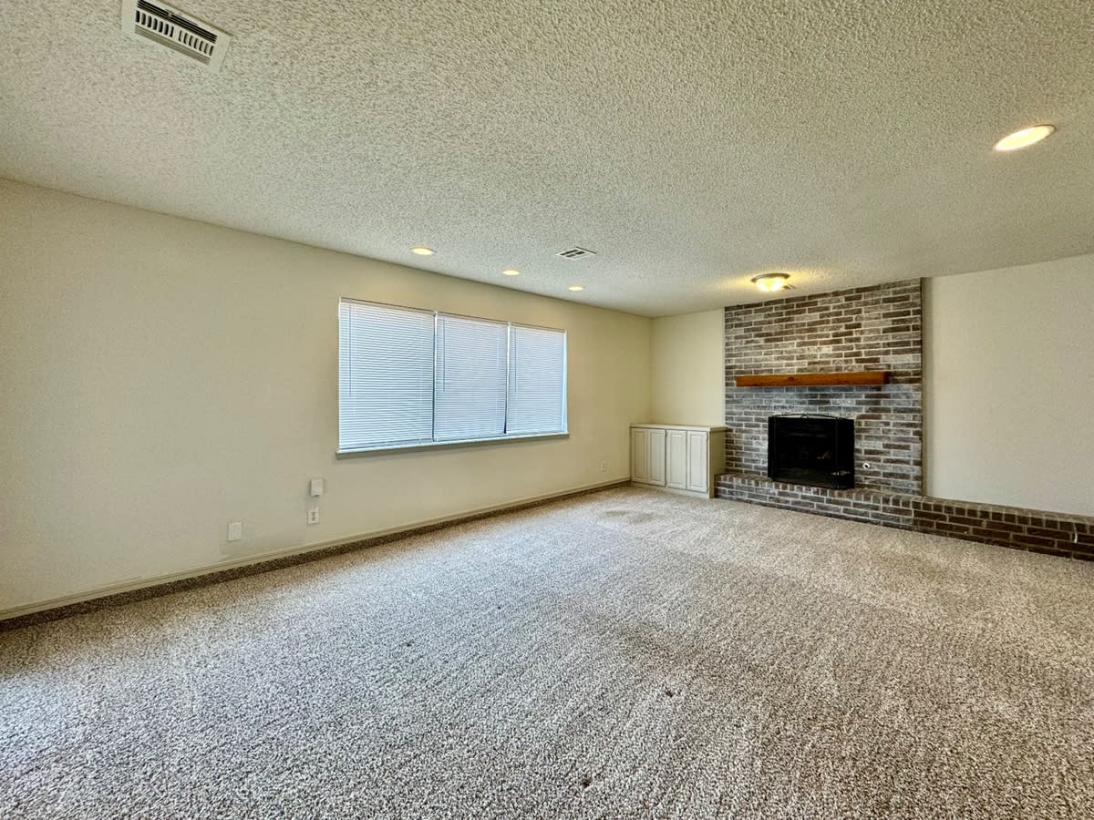605 Northwest 138th Street – photo 5
