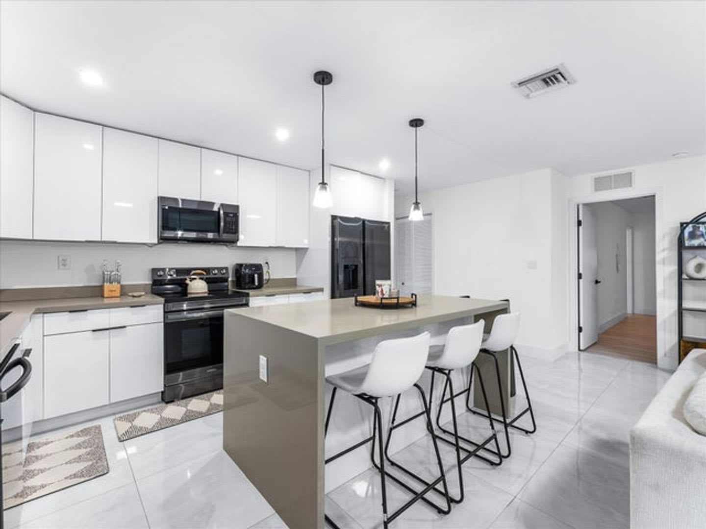 2848 NW 9th Place, Fort Lauderdale, FL 33311 – photo 1
