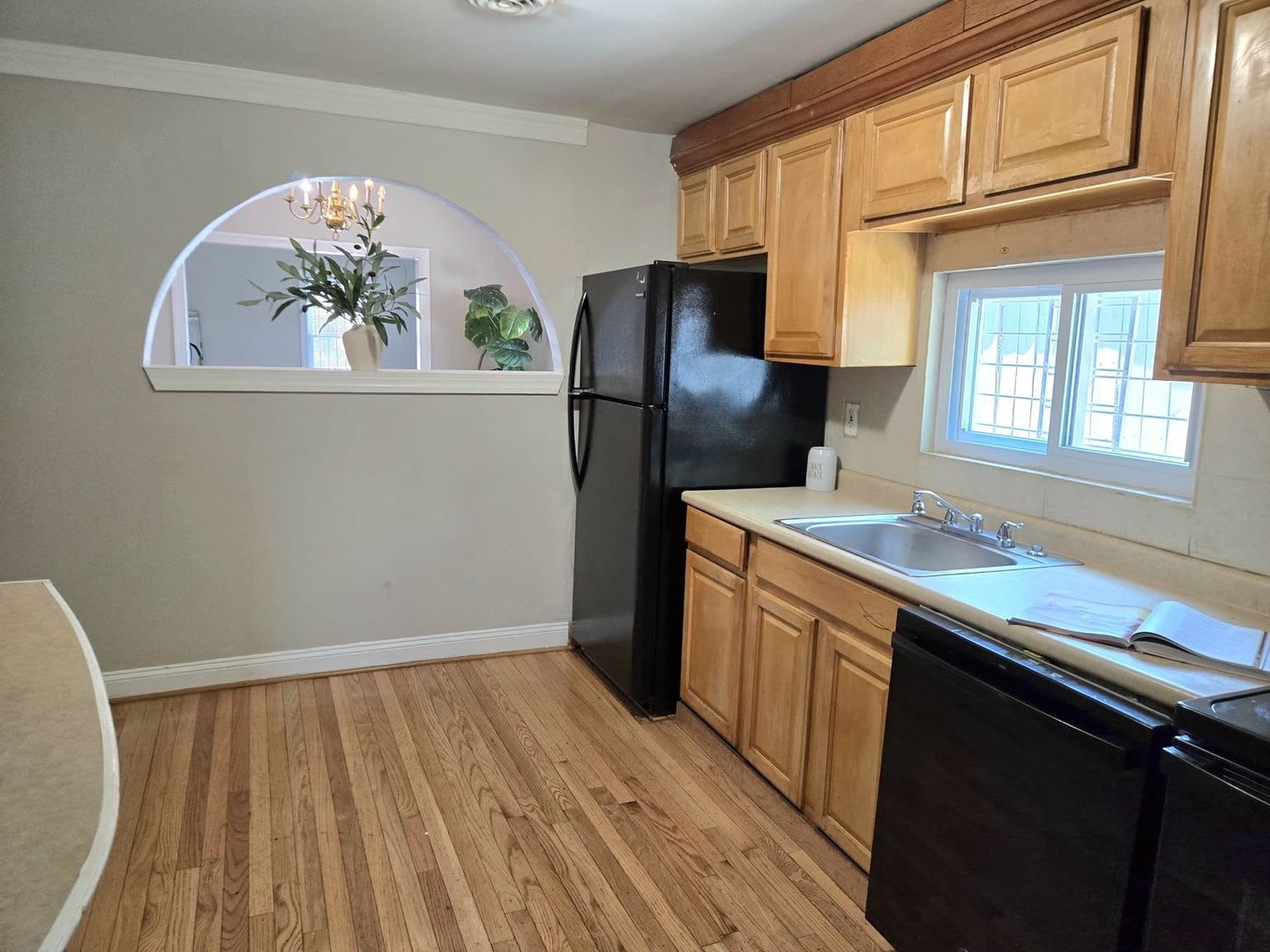 4 Bedroom Single Family Home in Fairmount Heights – photo 2