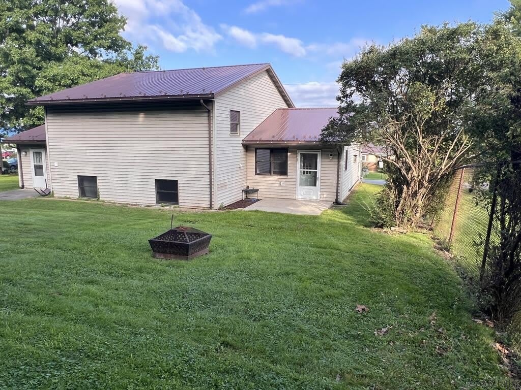 216 Hastings – photo 2