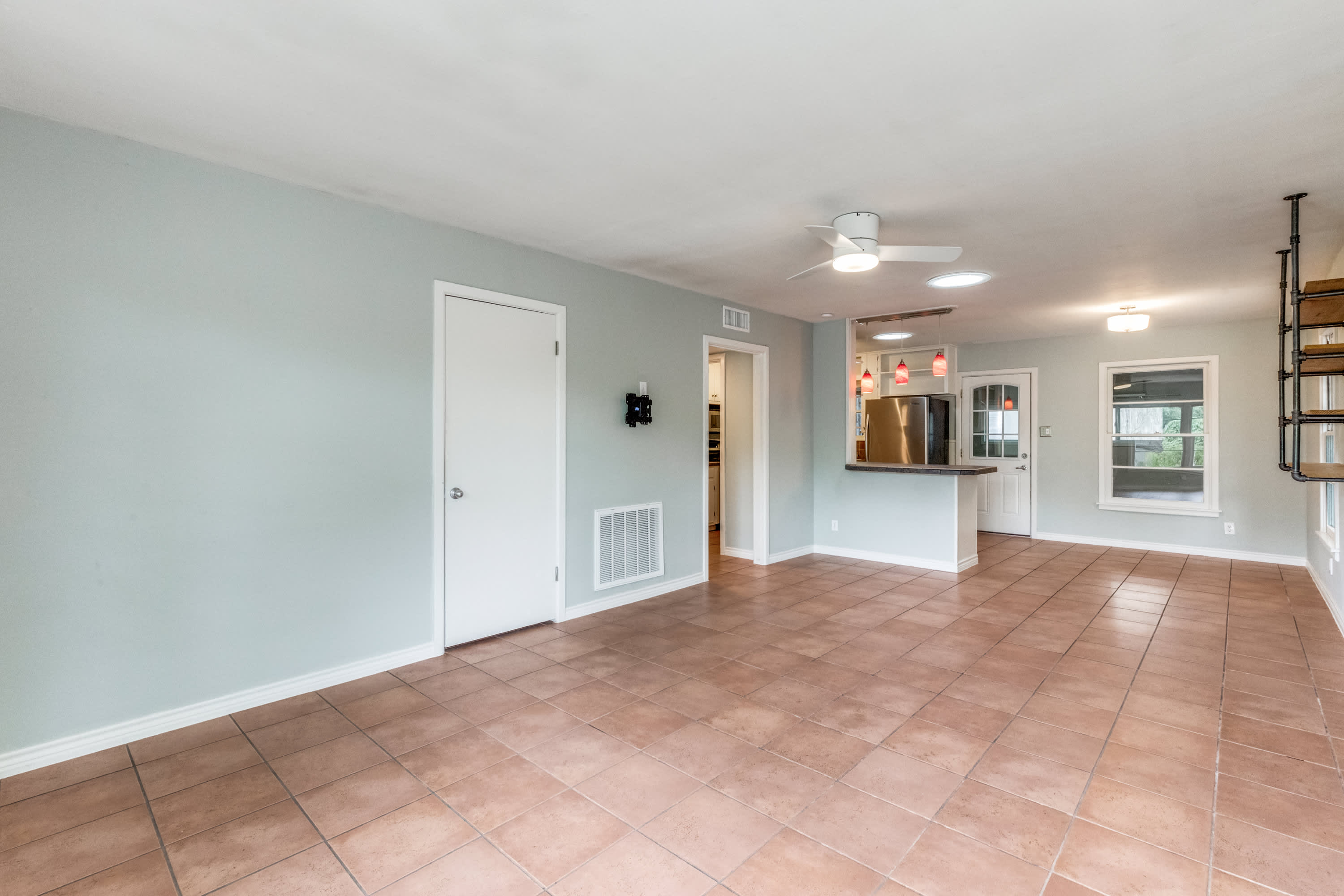 11504 Oakwood Drive – photo 4