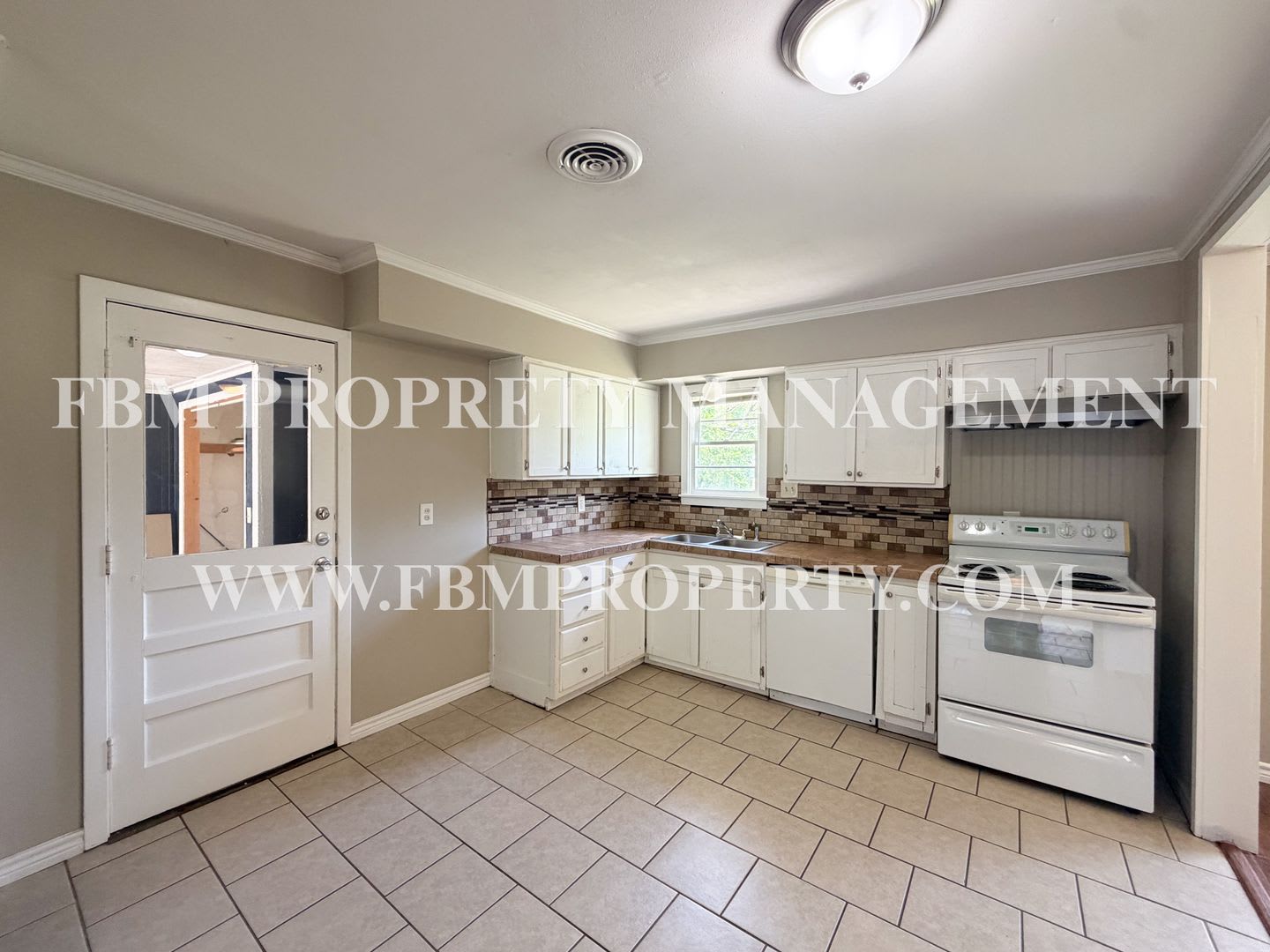 3015 Winfield Dr – photo 5