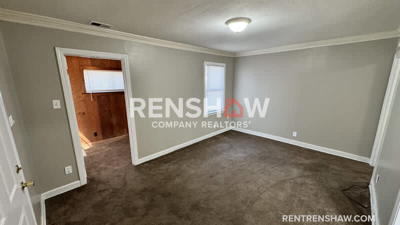 992 Wrenwood St – photo 2