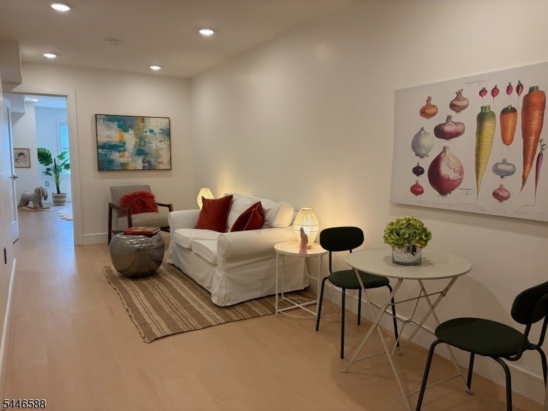 627 Valley Rd – photo 1