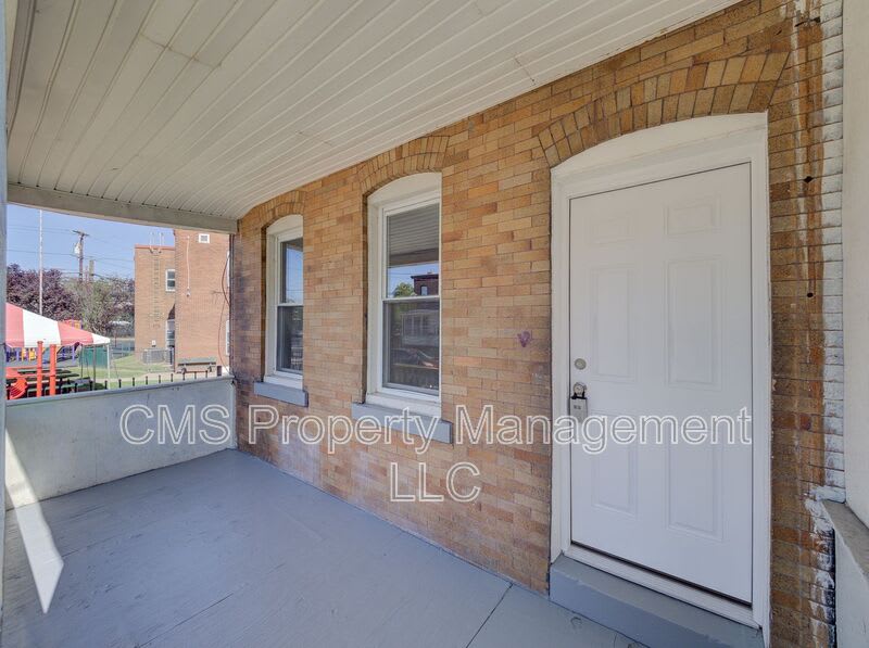12 Adella Ave – photo 4