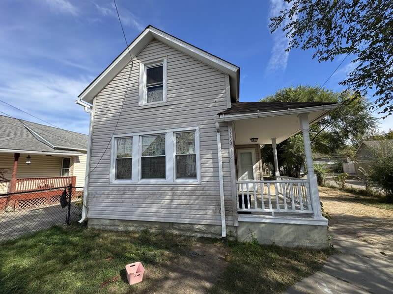 3233 West 50th Street – photo 2