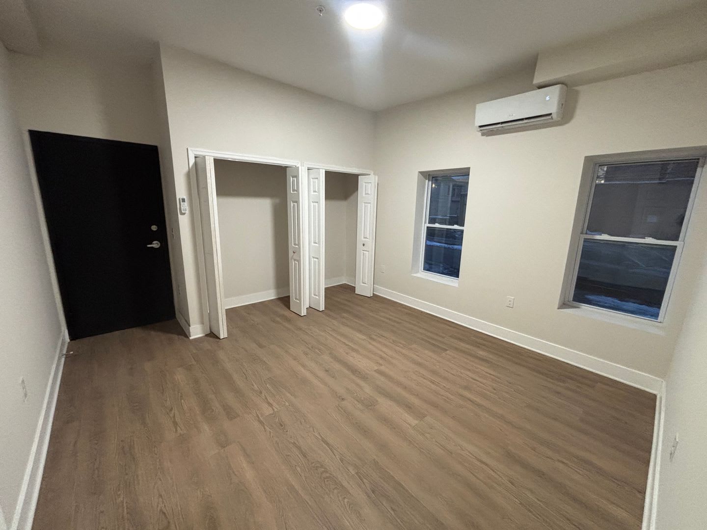 Fully Remodeled 3-Bedroom Apartment – photo 5