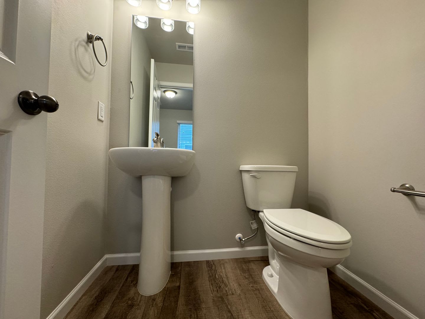 Modern Townhome in South Bismarck Now Available! – photo 5