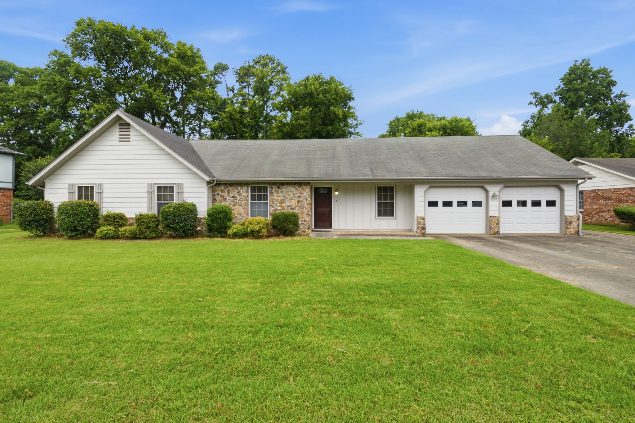9010 Cannstatt Drive Southeast – photo 1