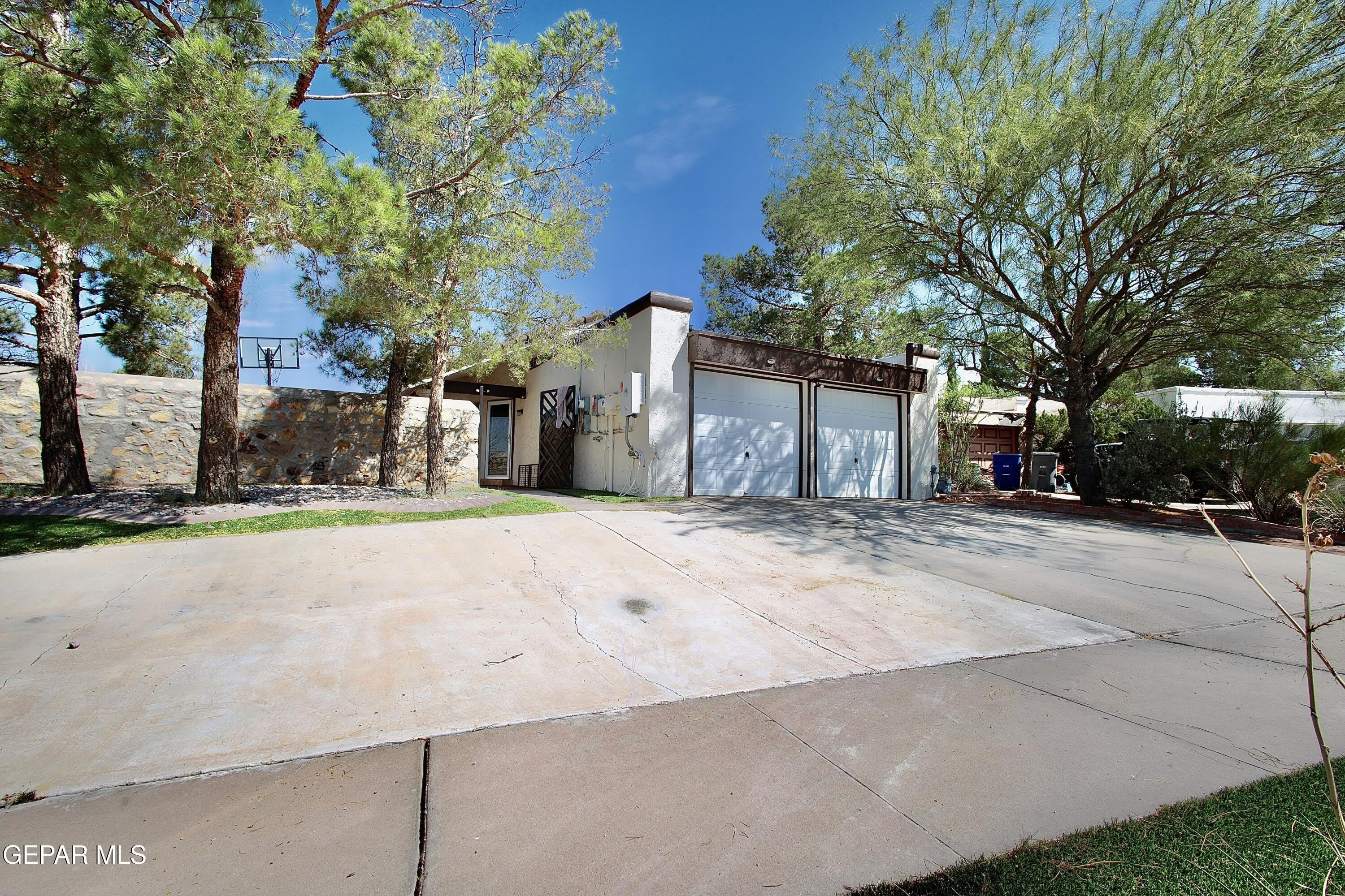 901 Tepic Drive – photo 3