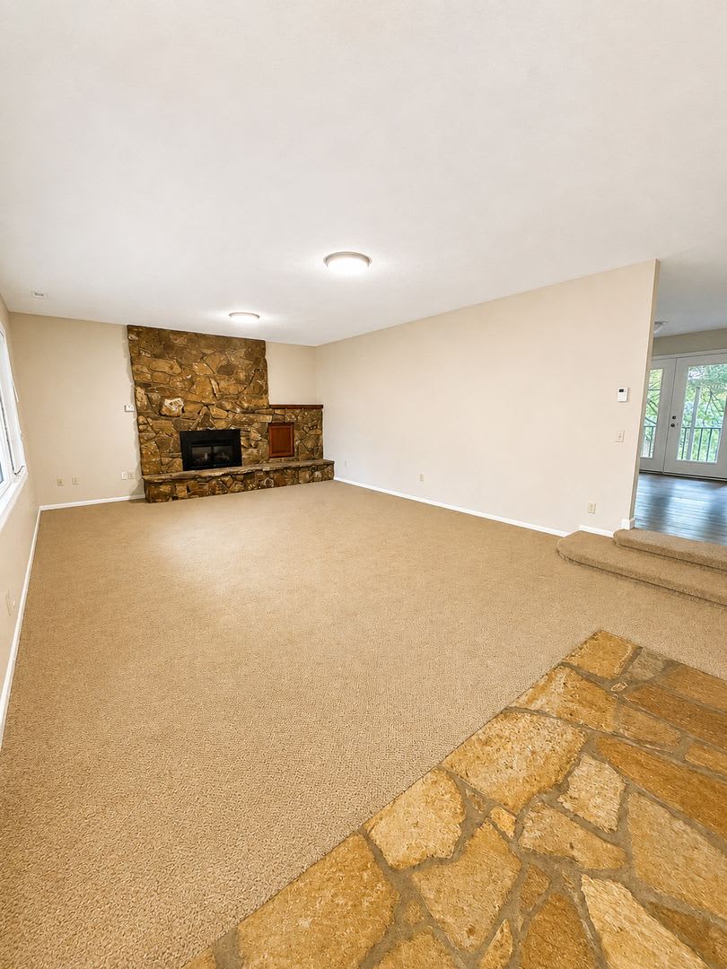 Spacious Charming Home (duplex) – photo 3