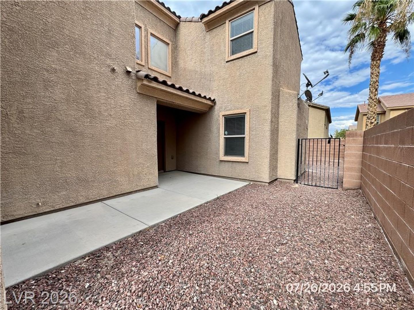 Beautiful Aliante Home with Huge Loft, New Carpet & Covered Patio – photo 3
