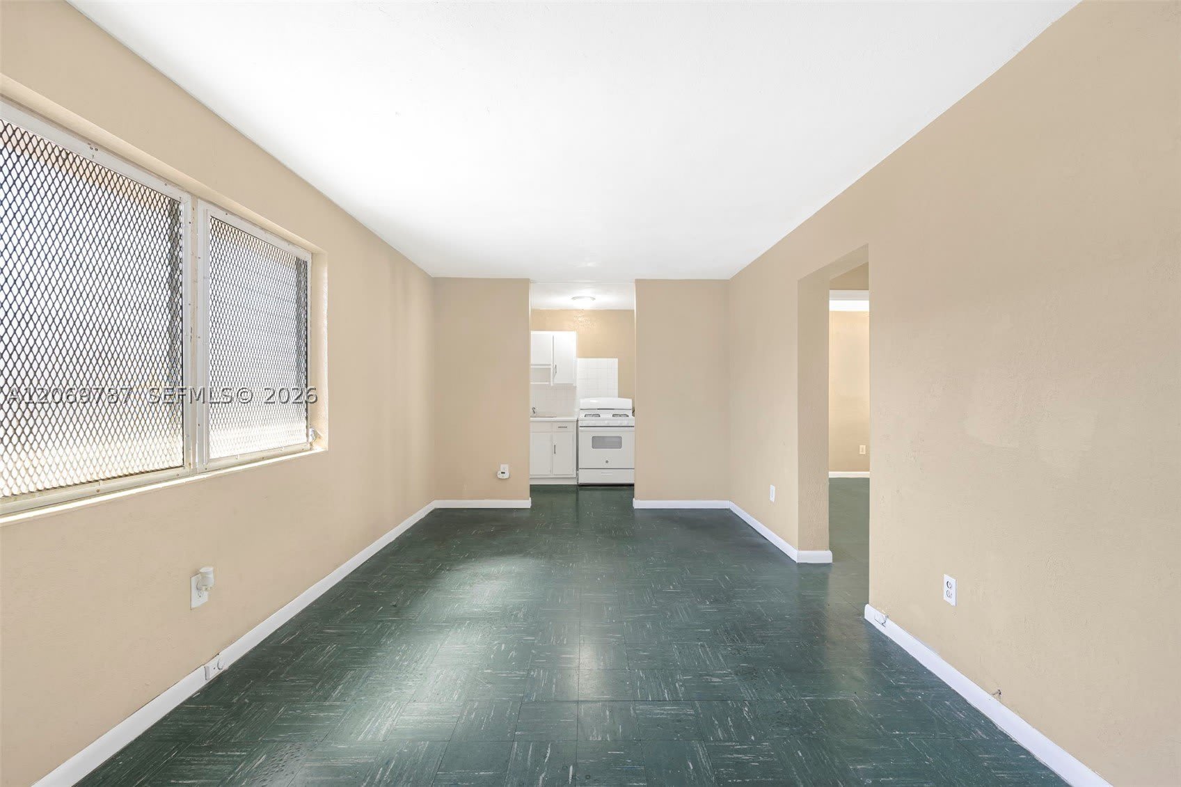 126 SW 18th Ave – photo 4