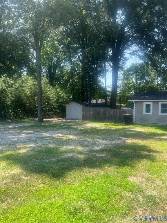 3907 Woodlawn Street – photo 2