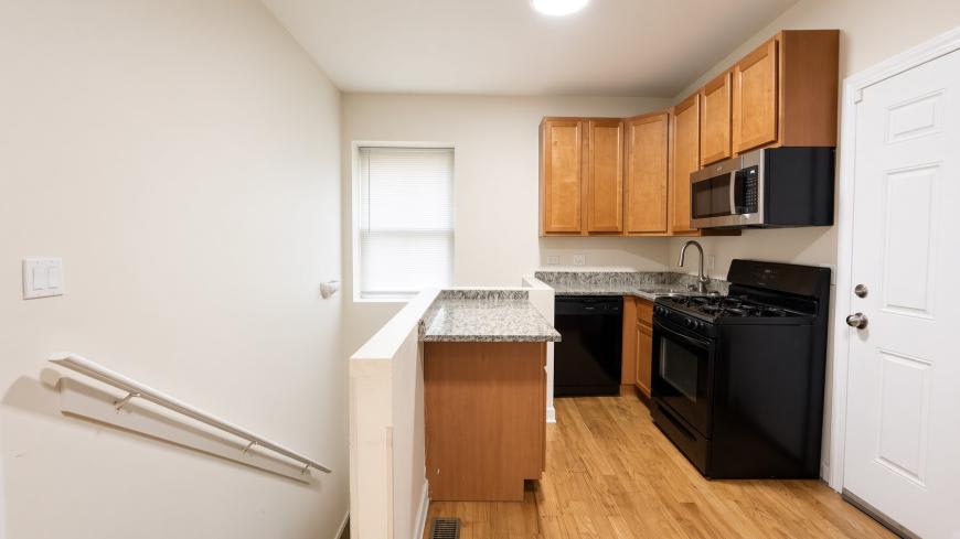 4605 N Kimball Ave – photo 2