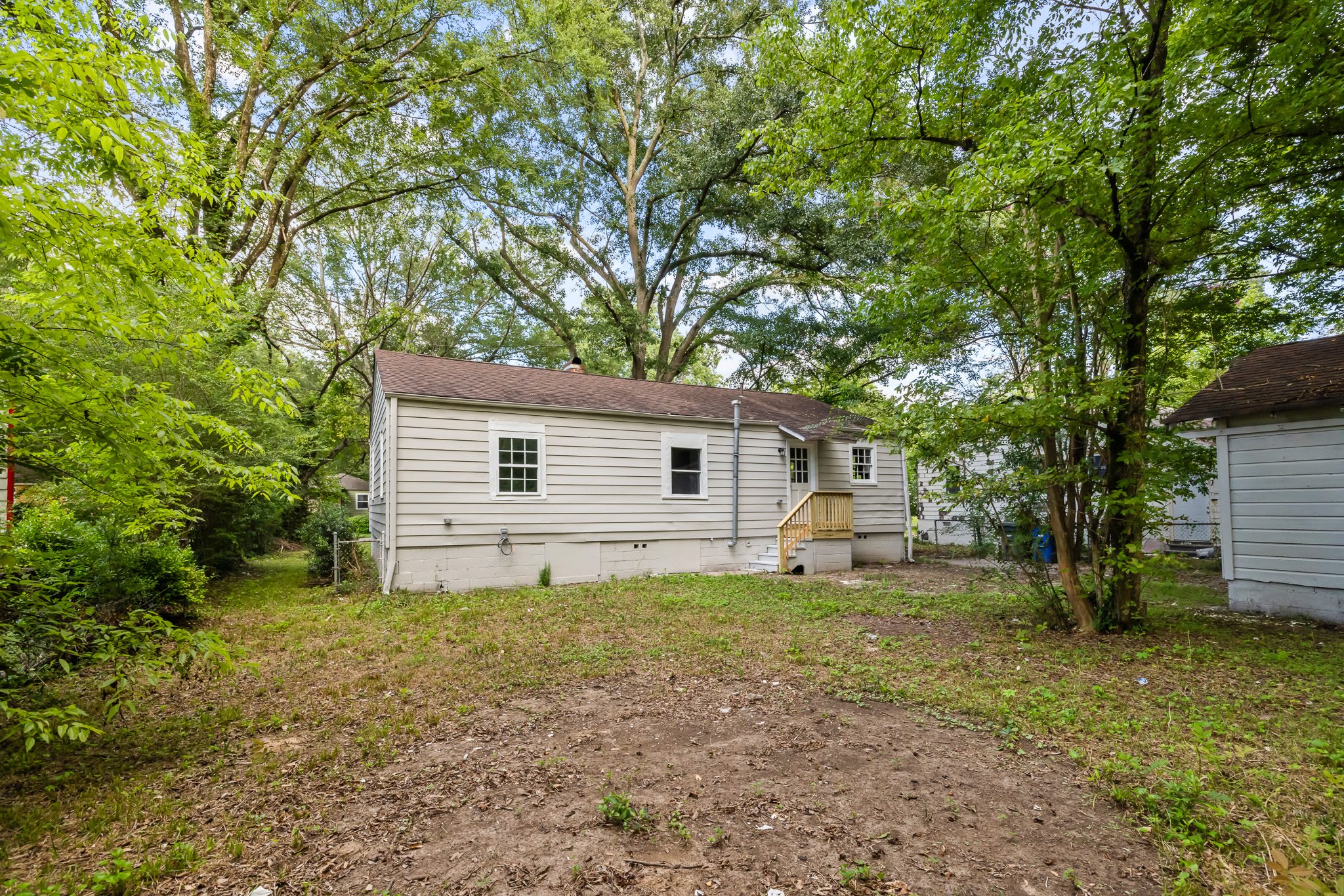 576 Sun Valley Rd – photo 4