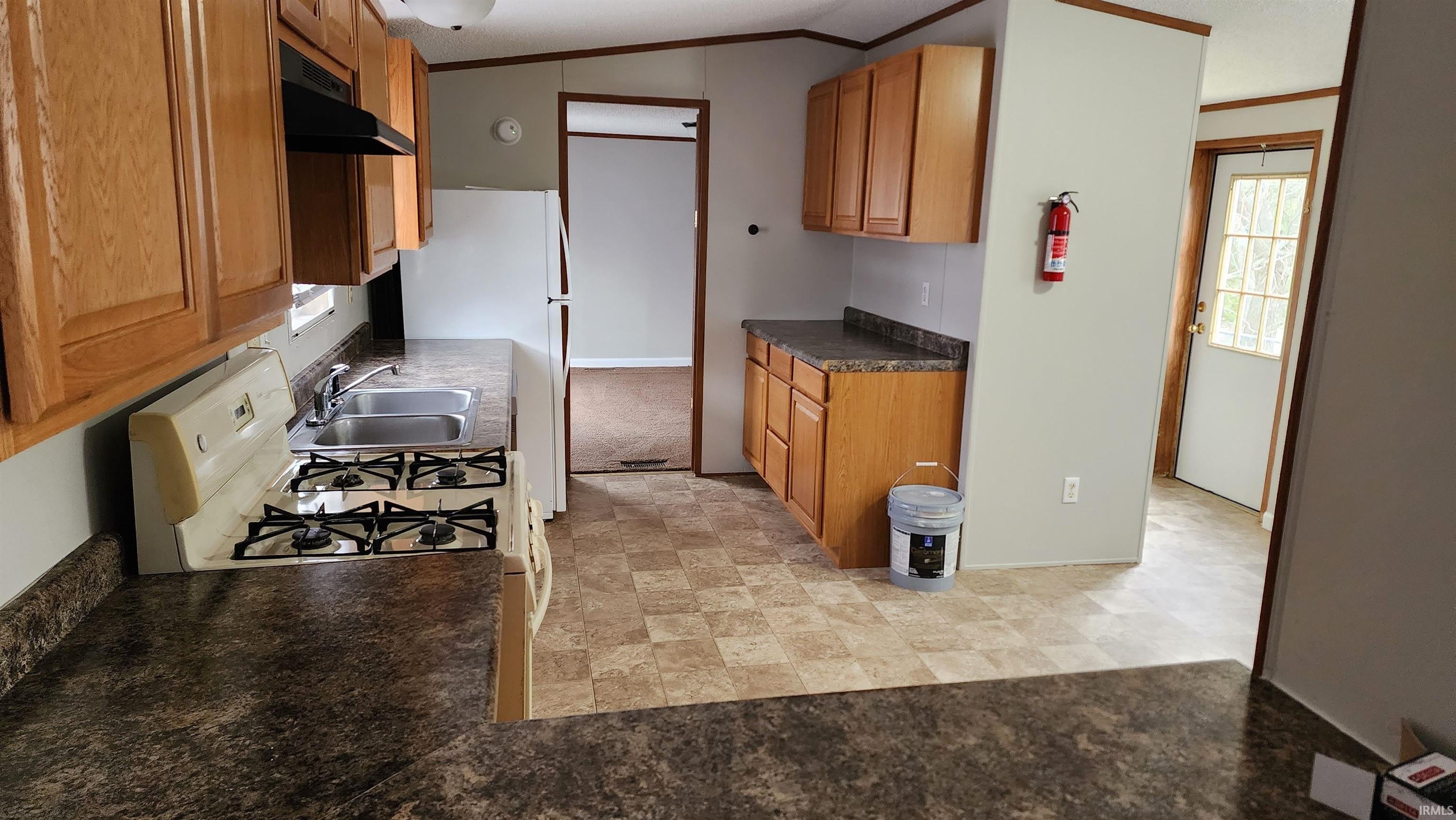 911 N Oolitic Drive – photo 4