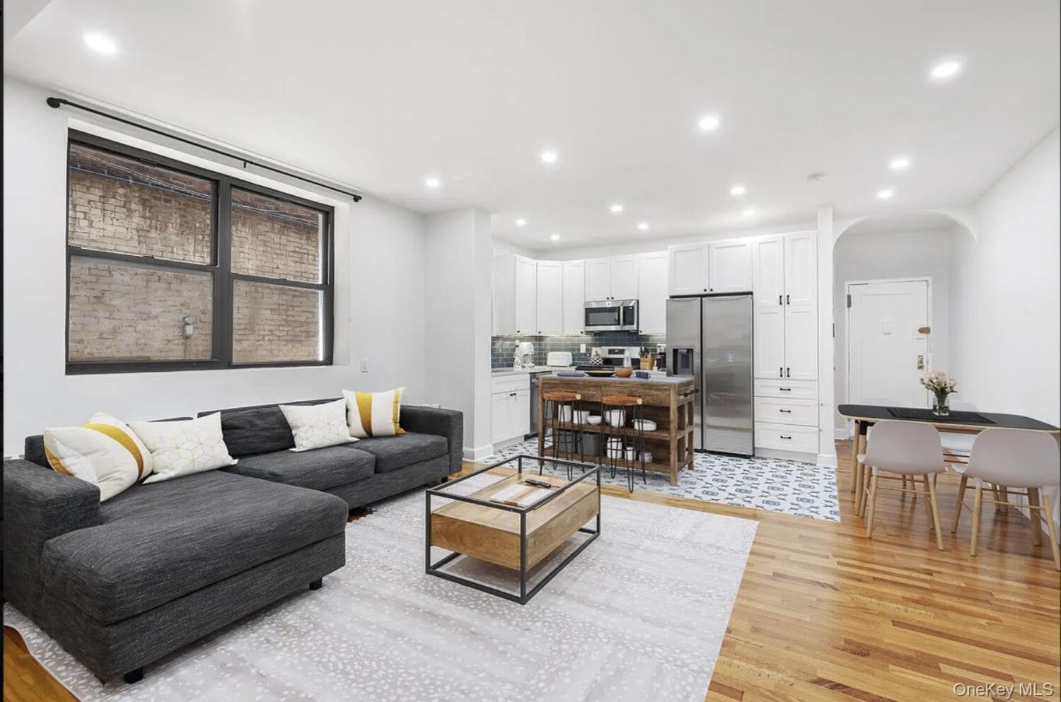 82 IRVING Place – photo 3