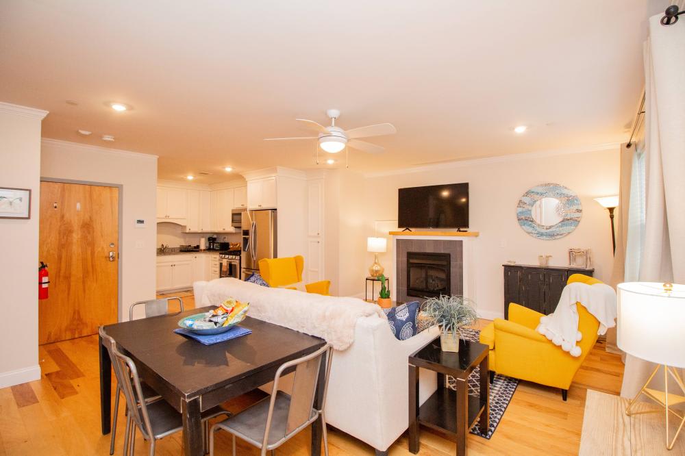 1008 Tremont St – photo 4