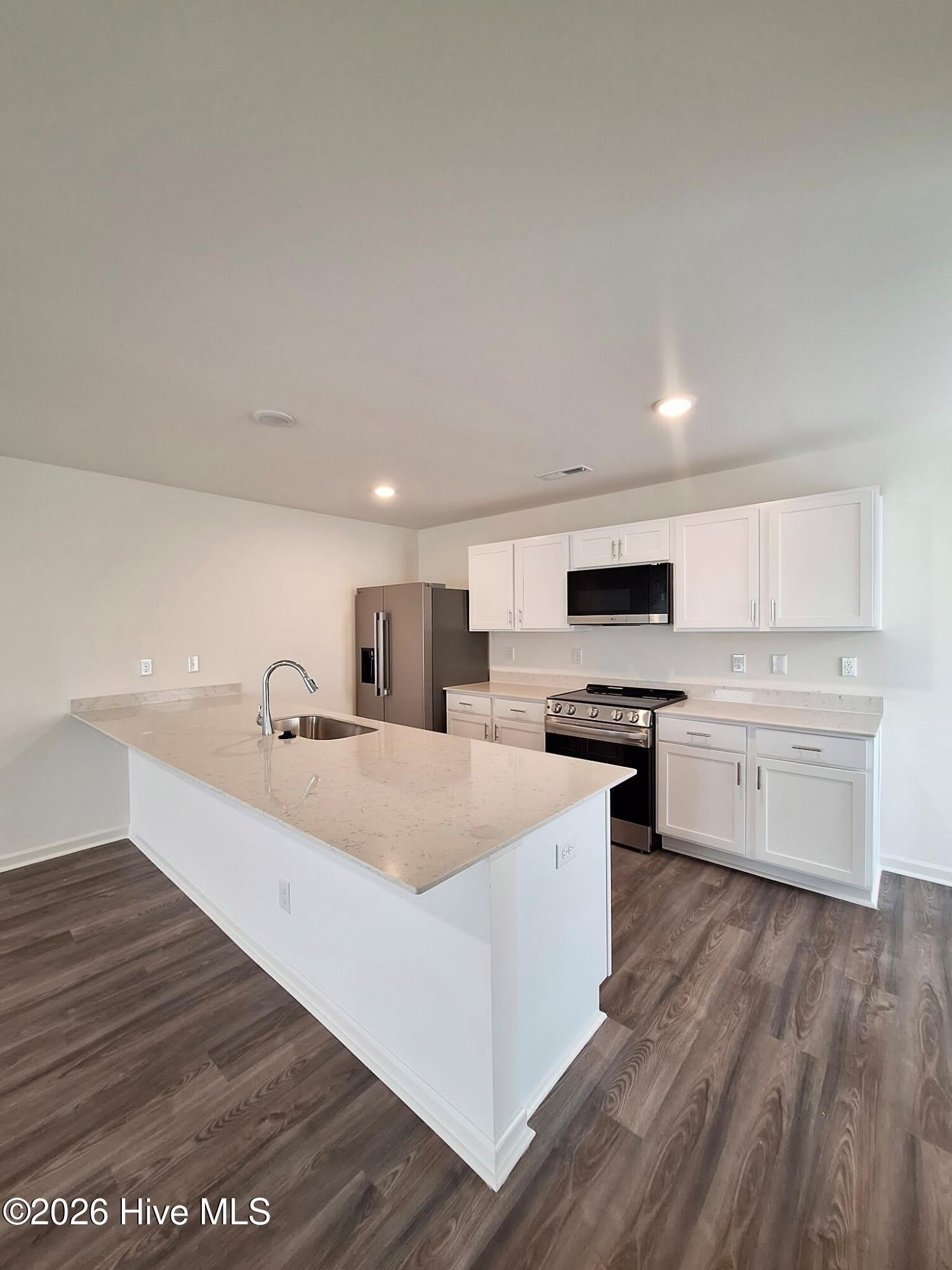 2425 Brookville Drive – photo 5