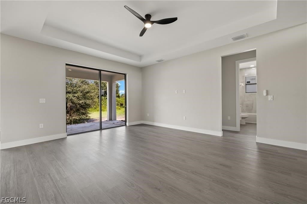 333 PINEHURST Avenue – photo 2