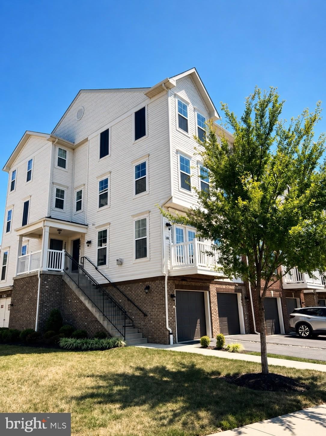 5845 BELLA MARIE Way – photo 2