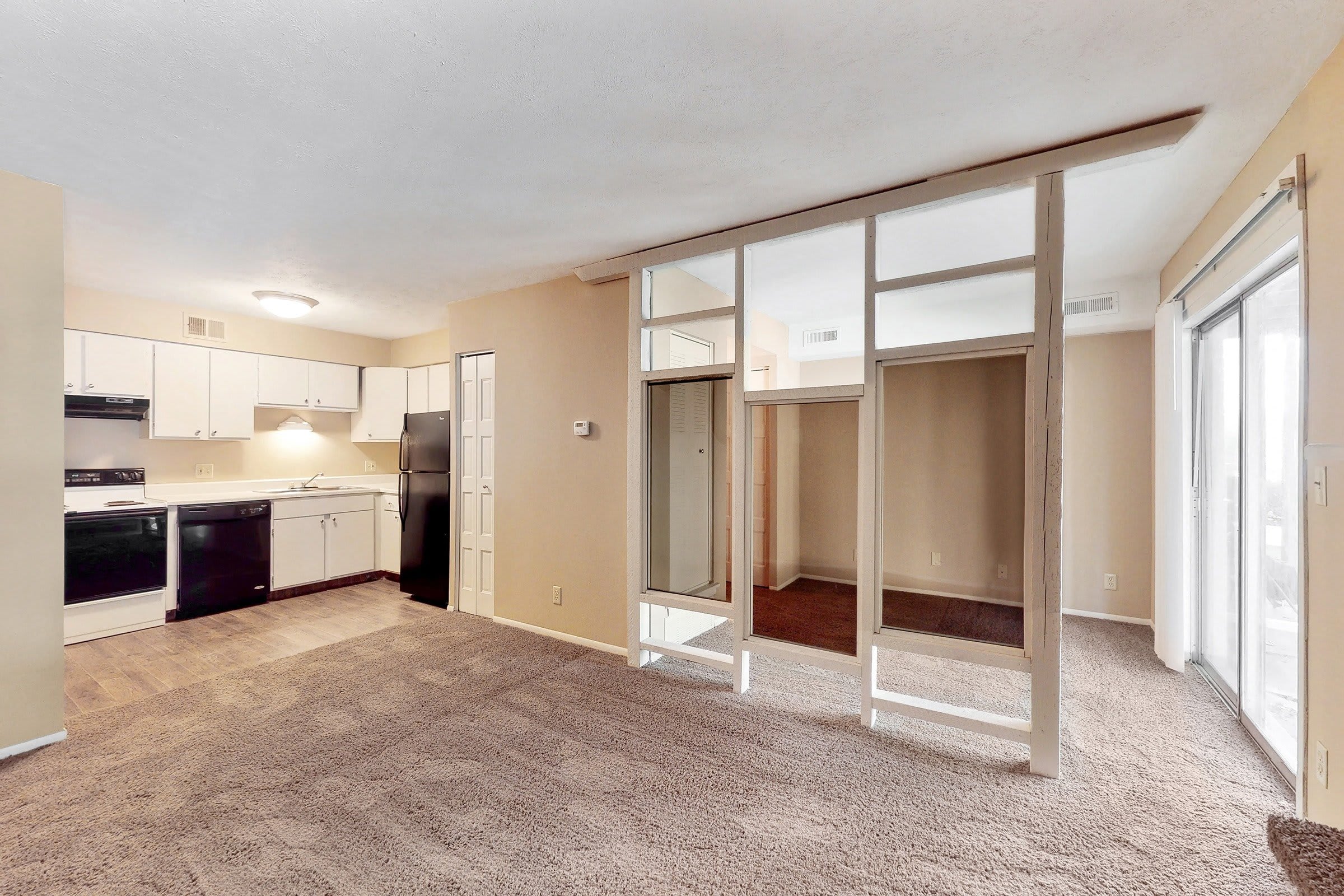 Camelot Village Apartments – photo 1
