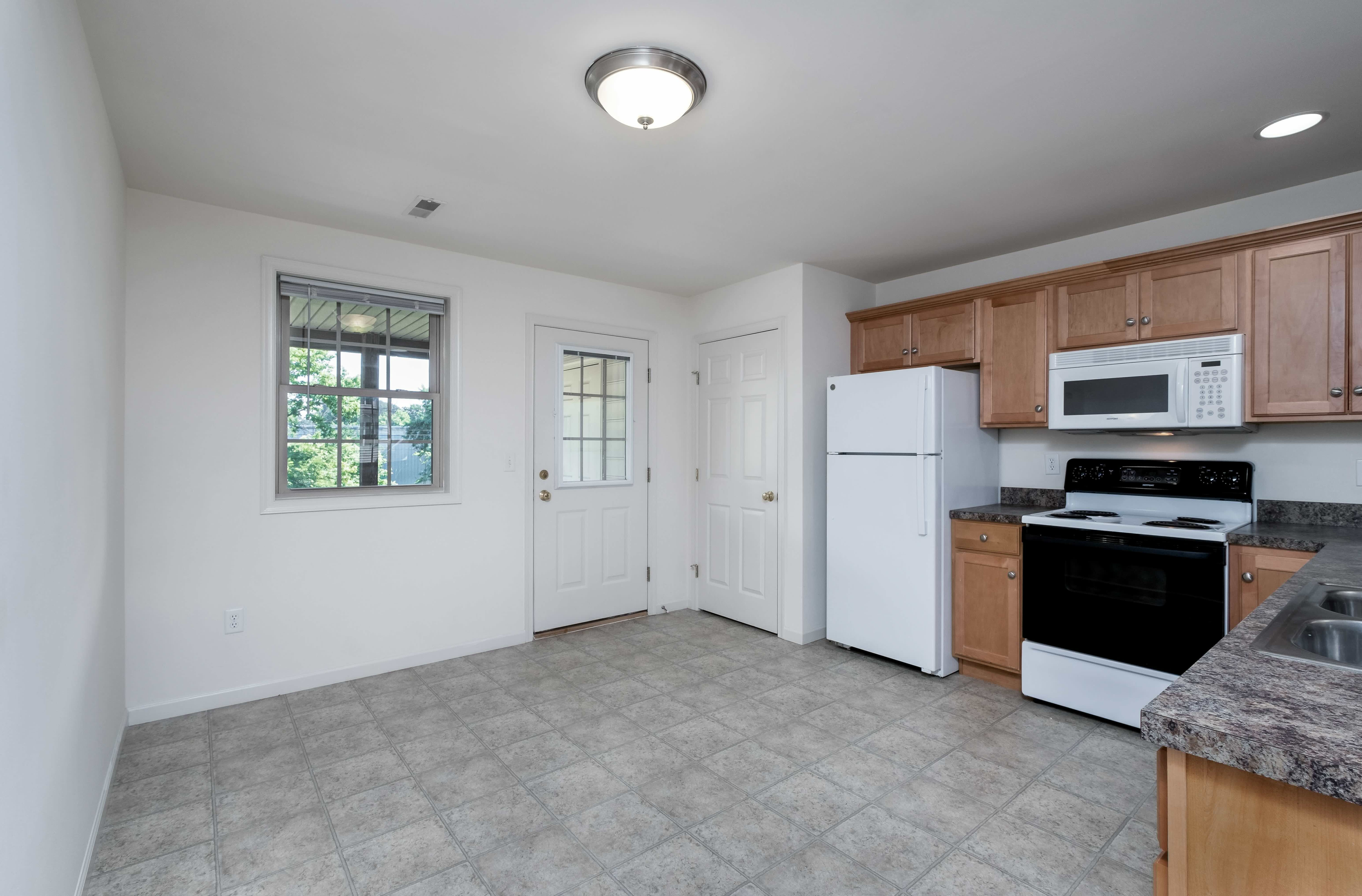 210 Hampden Drive – photo 4