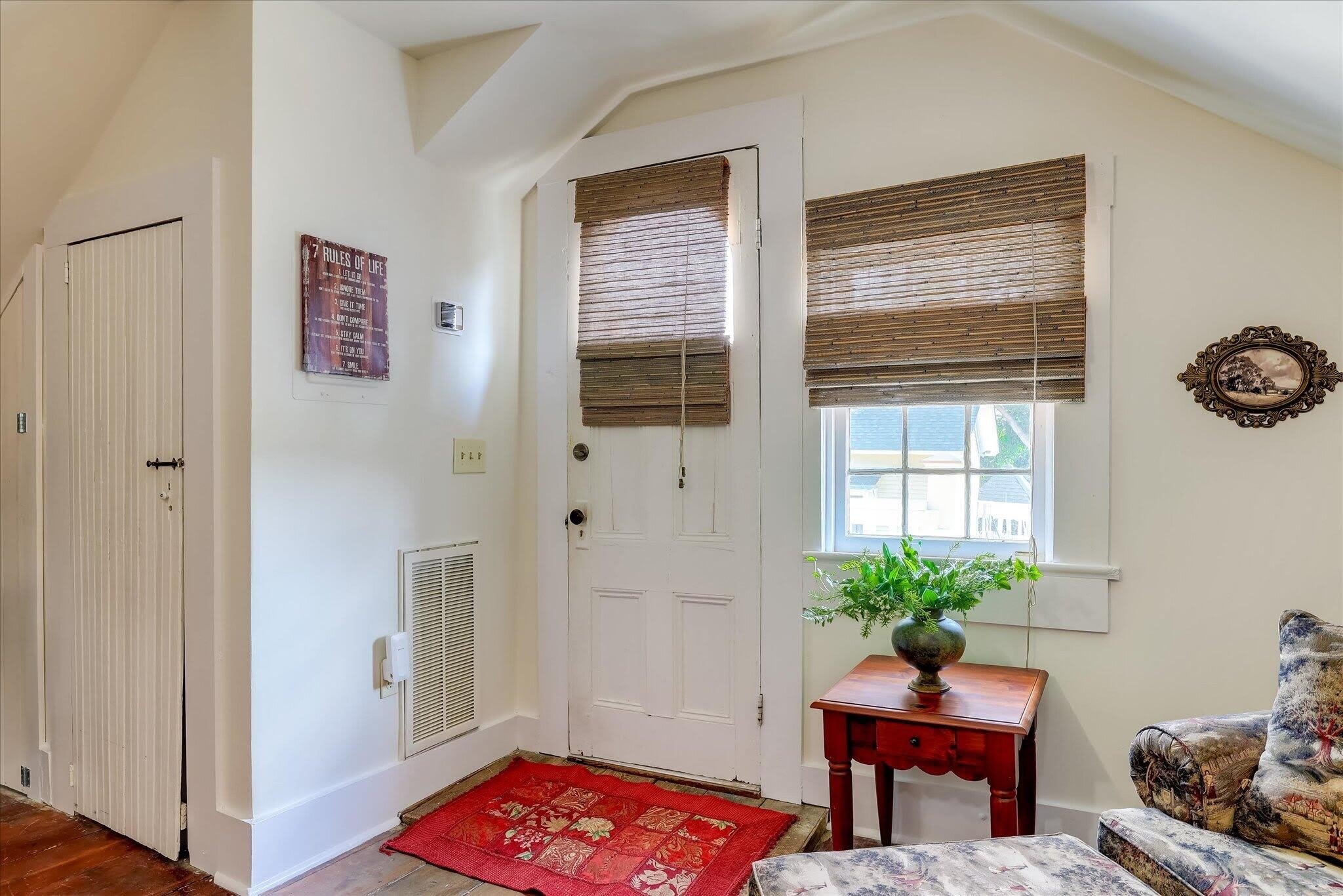 241 Laurens Street SW – photo 3