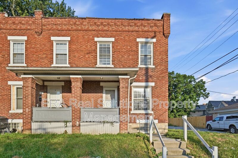 83 Lechner Ave. – photo 5