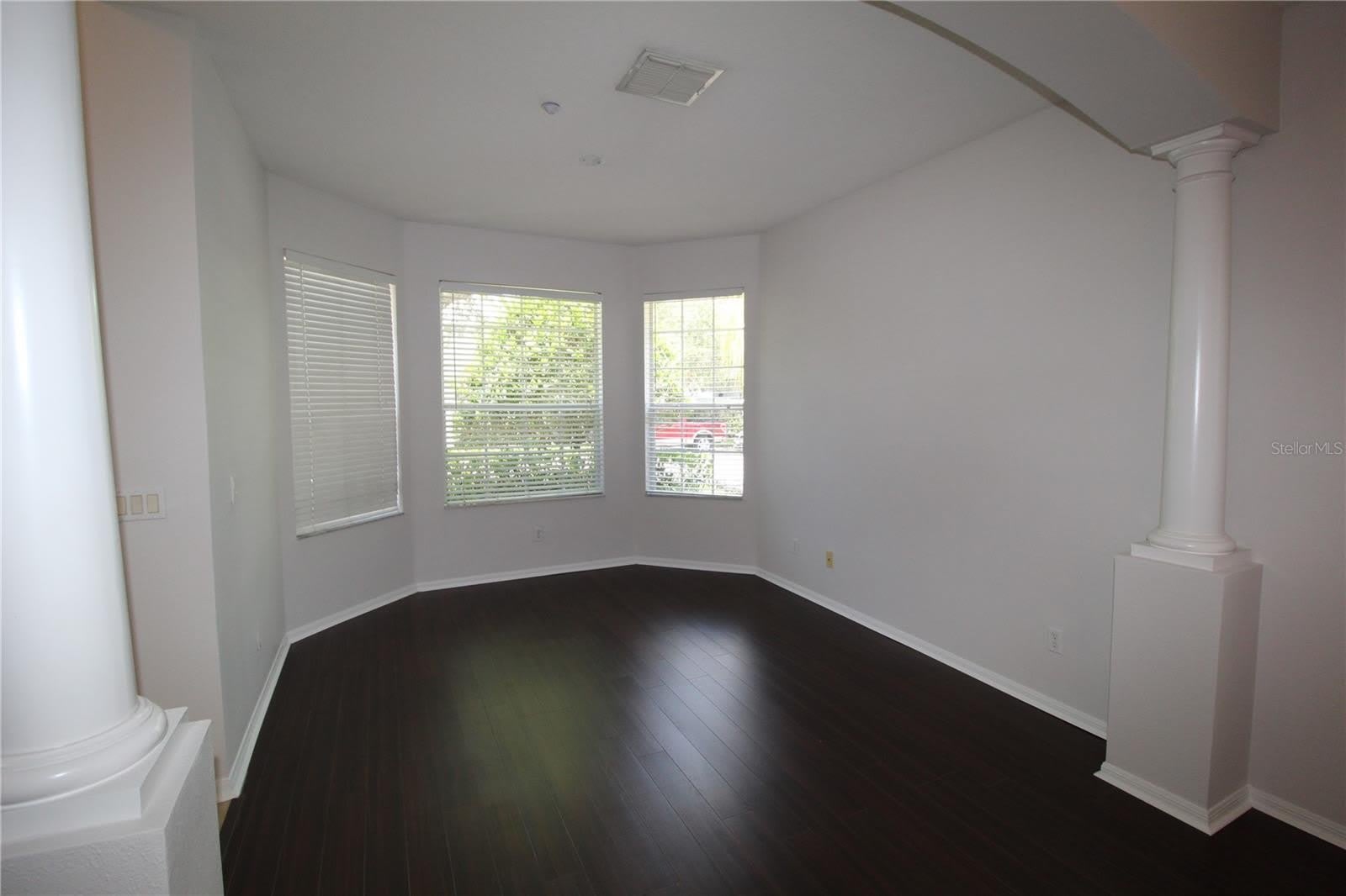 9885 LELAND Drive – photo 3